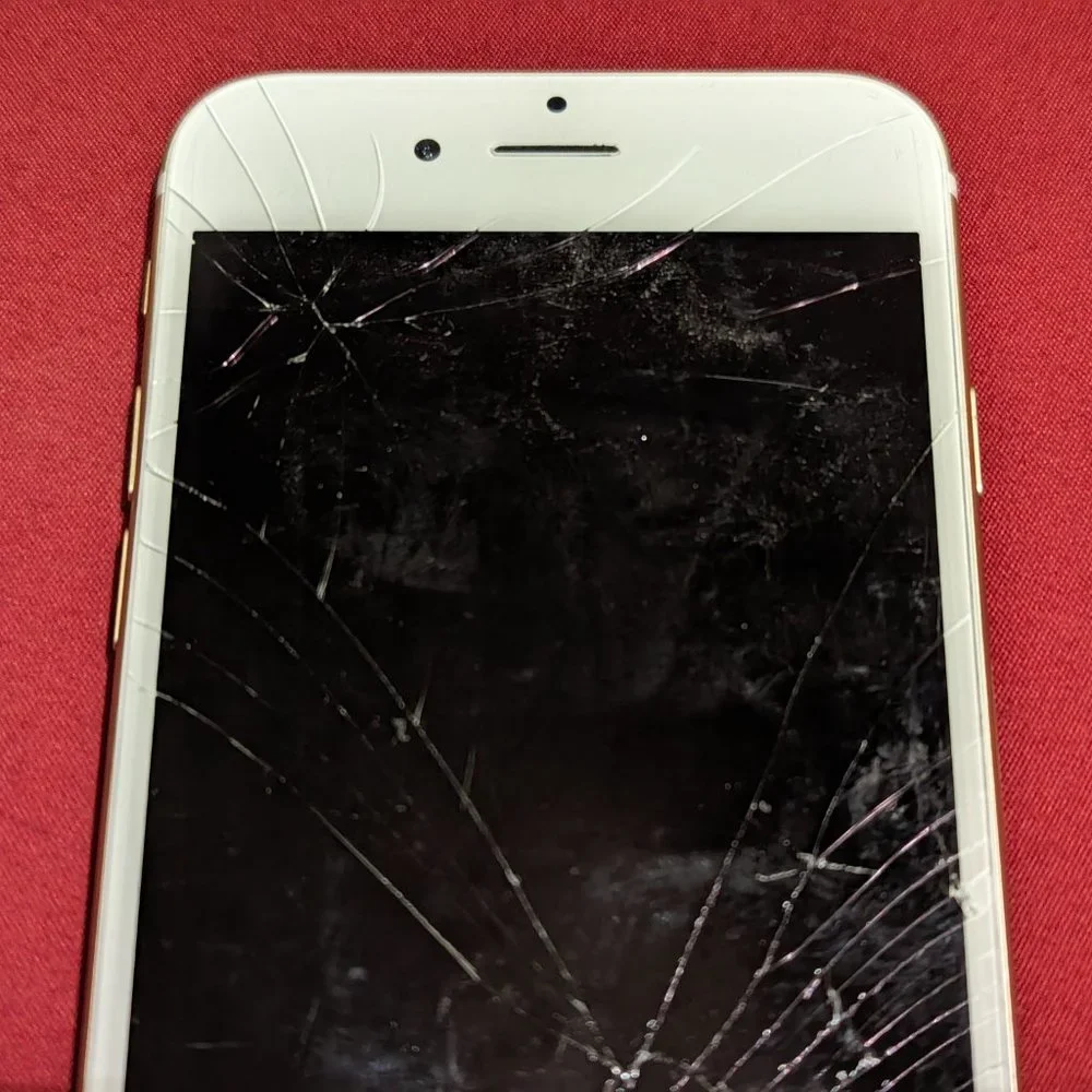 iPhone 6 (A1586) - 16 GB #16 (For parts)***